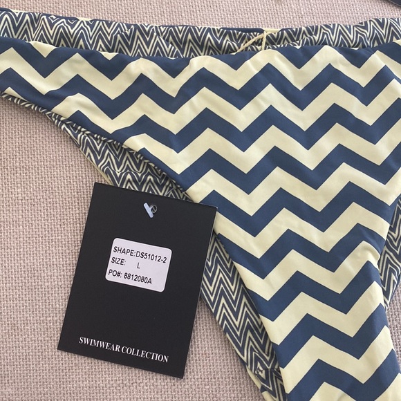 Gray and pale yellow triangle bikini - Picture 3 of 4